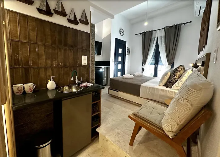 Avra Casa de hóspedes 4*